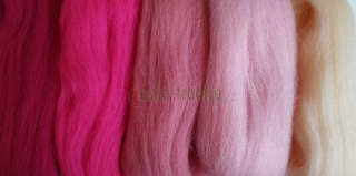 Ovčí rouno merino česané barvené - mix růžových 5 barev, 20g